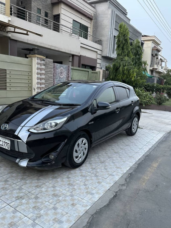 toyota-aqua-2020-import-and-2021-registered-big-1