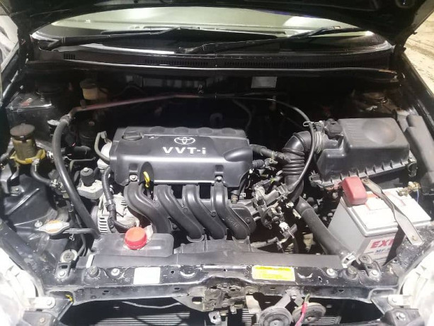 toyota-corolla-xli-2005-big-9