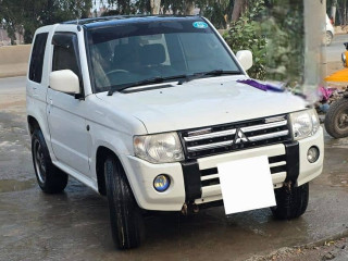pajero-mini-2017-better-alto-wagon-r-mira-move-city-corolla