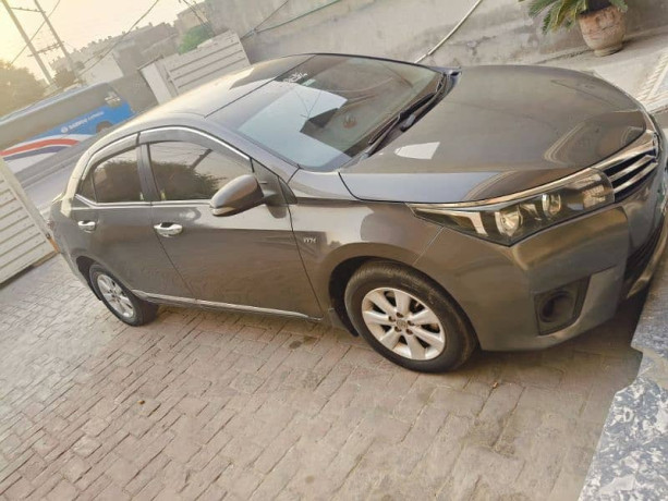 toyota-corolla-gli-2017-big-1