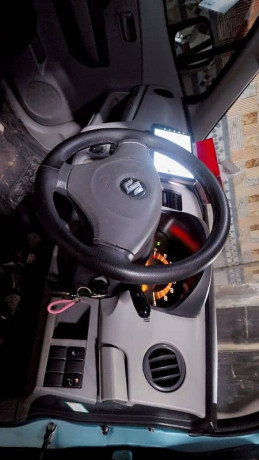 suzuki-wagon-r-2011-big-5