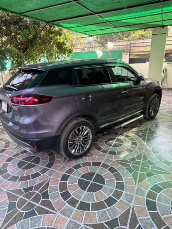 proton-x70-premium-fwd-2023-big-4
