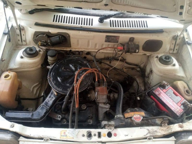 suzuki-mehran-vxr-2010-big-1