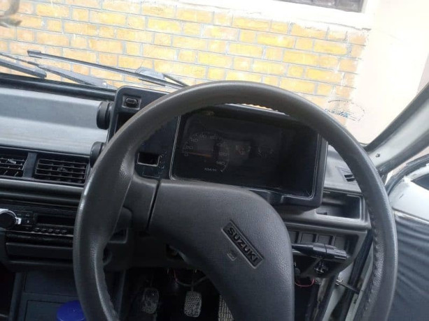 suzuki-mehran-vxr-2010-big-8