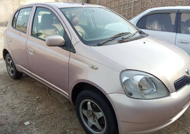 toyota-vitz-1999-big-2