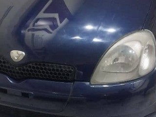 toyota-vitz-1999