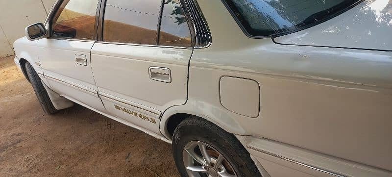 toyota-corolla-1988-big-6