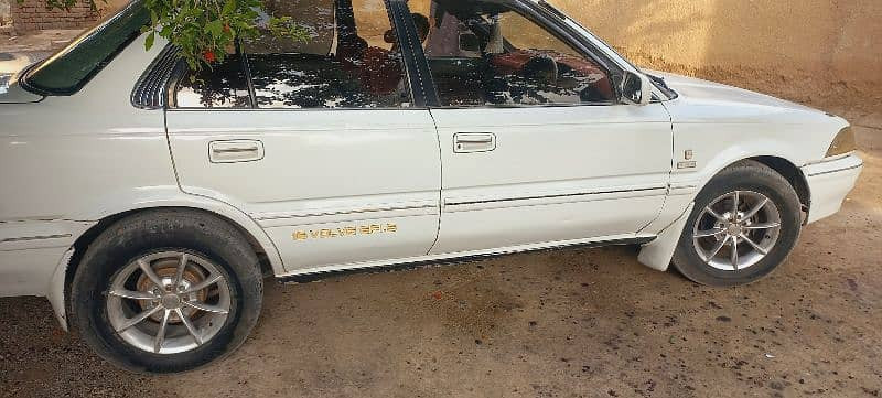 toyota-corolla-1988-big-5