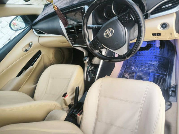 toyota-yaris-2020-model-big-7