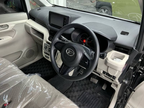 daihatsu-move-big-4
