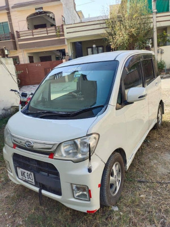 daihatsu-tanto-2014-big-0