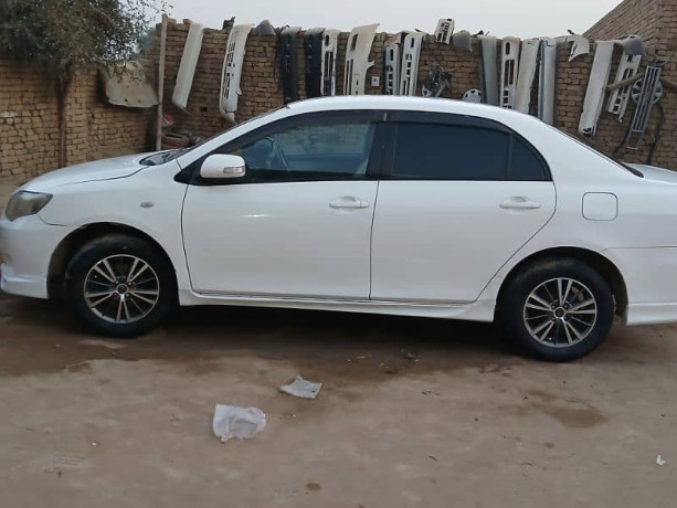 toyota-corolla-axio-2007-big-8