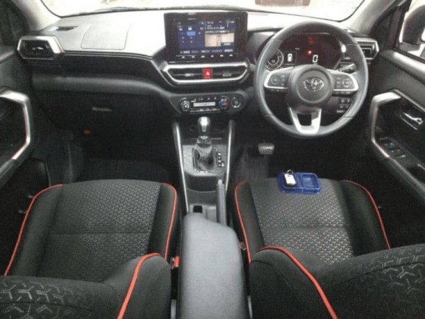 toyota-raize-2020-big-4