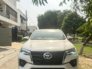 toyota-fortuner