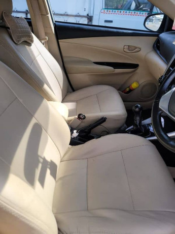 toyota-yaris-2021-big-10