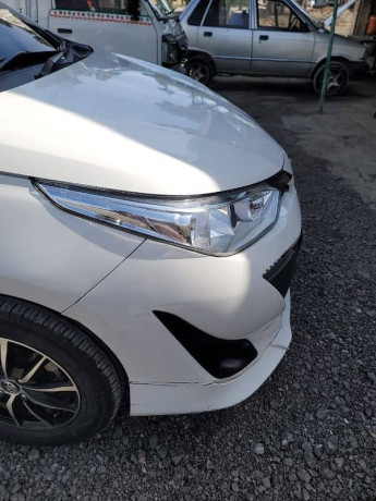 toyota-yaris-2021-big-18