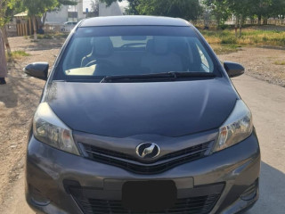 toyota-vitz-2011