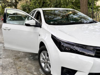 toyota-corolla-altis-16