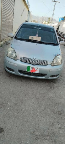 toyota-vitz-2003-big-2