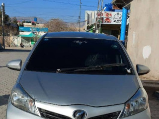 toyota-vitz-2011