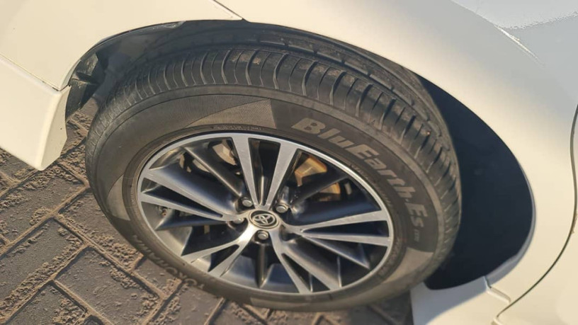 toyota-altis-16-converted-into-x-grande-big-3