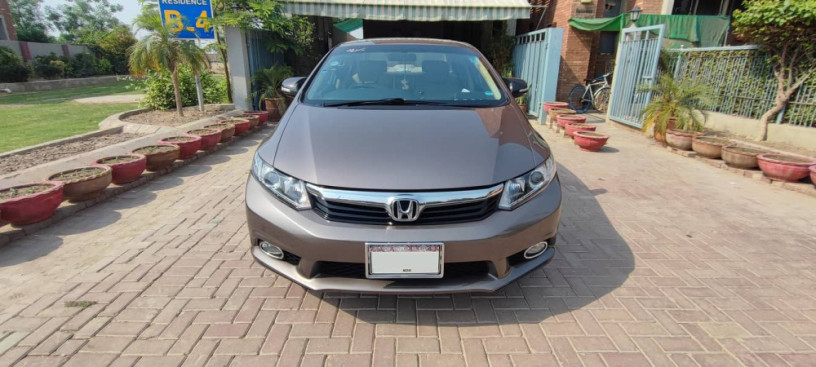 honda-civic-vti-oriel-prosmatec-2013-ug-big-1