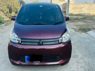 mitsubishi-ek-wagon-2014