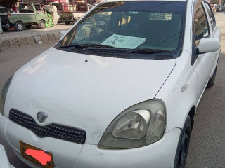 toyota-vitz-1999