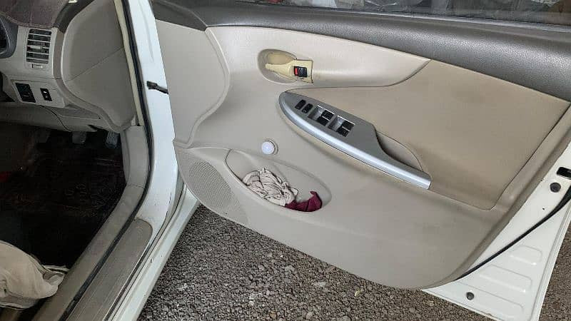 toyota-corolla-gli-2010-zero-condition-original-deisal-big-17