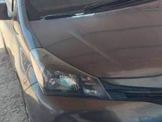 toyota-vitz