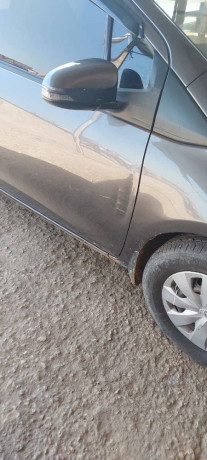toyota-vitz-big-1