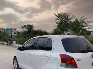 toyota-vitz-2009