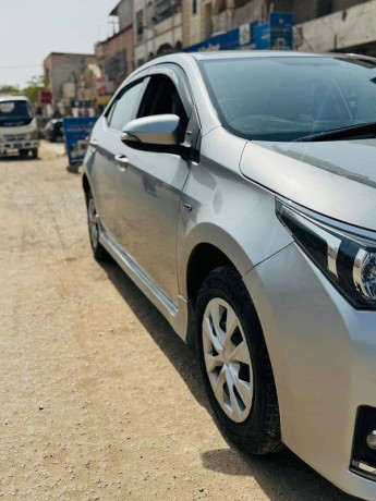 toyota-corolla-gli-automatic-13-vvti-2016-big-4