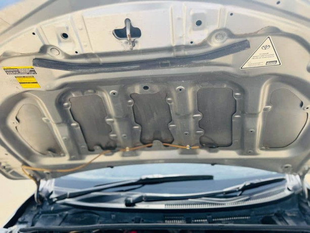 toyota-corolla-gli-automatic-13-vvti-2016-big-9