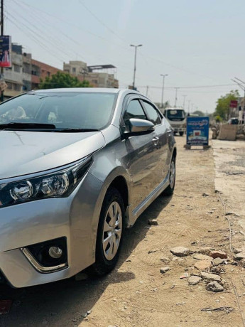 toyota-corolla-gli-automatic-13-vvti-2016-big-3