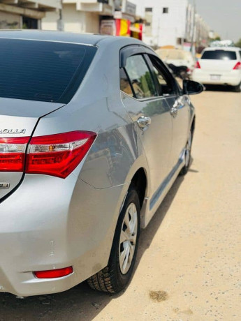 toyota-corolla-gli-automatic-13-vvti-2016-big-16