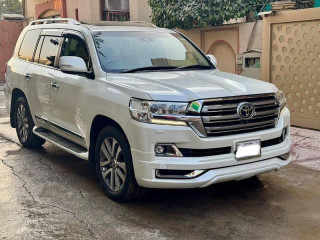 toyota-land-cruiser-zx-2020