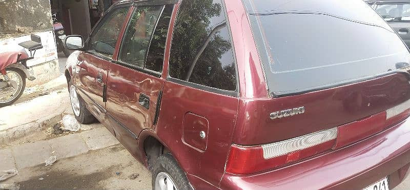 suzuki-cultus-2001-big-12