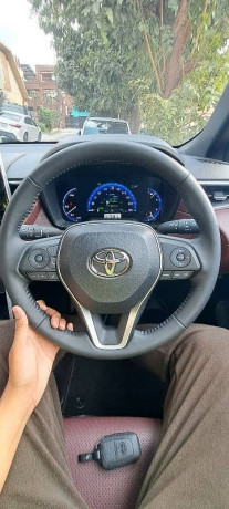 toyota-corolla-cross-hev-x-2024-big-4