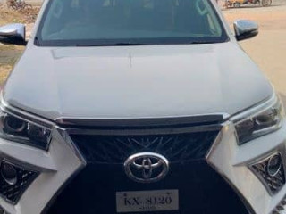 toyota-hilux-2018