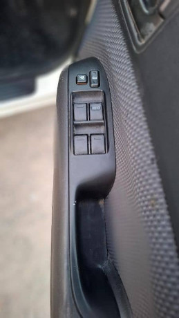 toyota-probox-2006-big-3