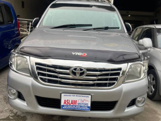 toyota-hilux-vigo-champ-g-2012