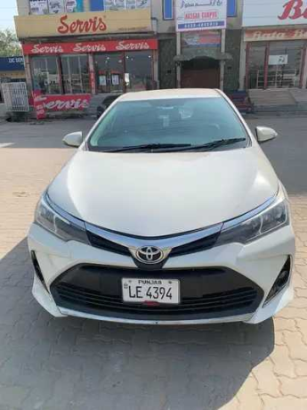 toyota-corolla-altis-16-x-cvt-i-big-2