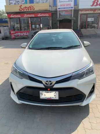toyota-corolla-altis-16-x-cvt-i-big-0