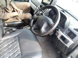 mitsubishi-pajero-1998