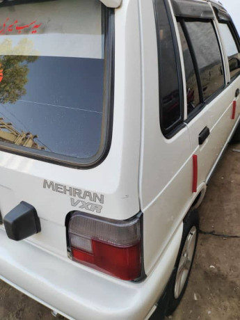 suzuki-mehran-vxr-2018-big-3