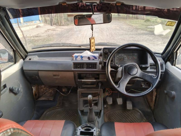 suzuki-mehran-vxr-2003-big-17