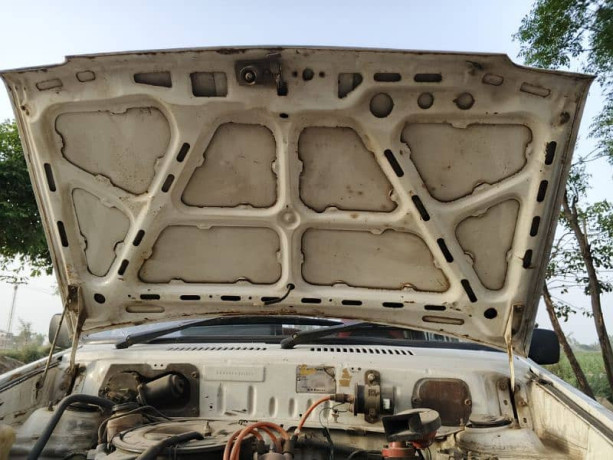 suzuki-mehran-vxr-2003-big-13