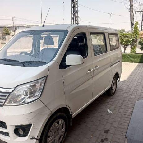 changan-karvaan-2020-big-10