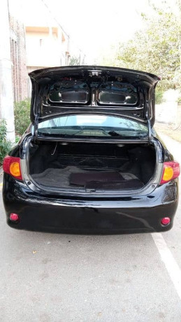 toyota-corolla-gli-2010-excellent-condition-big-3